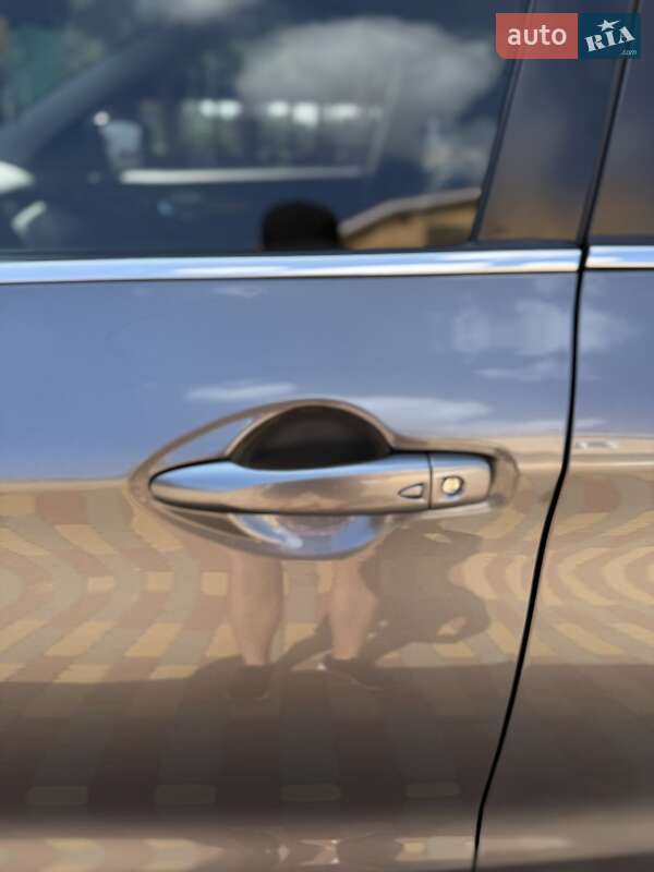 Позашляховик / Кросовер Nissan Rogue 2018 в Києві