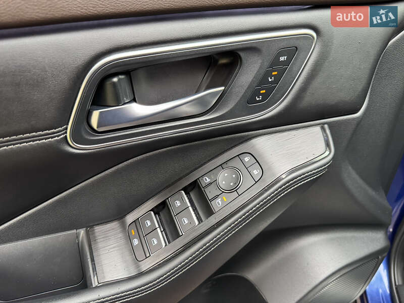 Позашляховик / Кросовер Nissan Rogue 2023 в Києві фото 40 Позашляховик / Кросовер Nissan Rogue 2023 в Києві