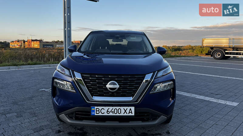 Позашляховик / Кросовер Nissan Rogue 2023 в Львові