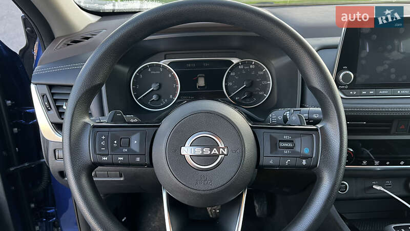 Позашляховик / Кросовер Nissan Rogue 2023 в Львові