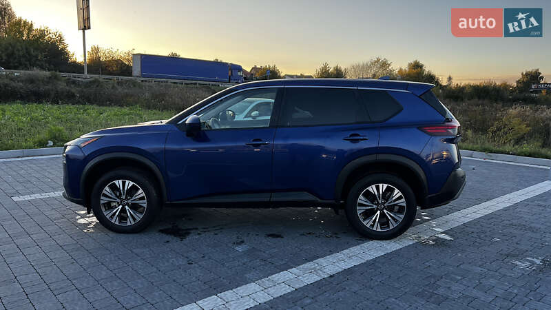 Позашляховик / Кросовер Nissan Rogue 2023 в Львові