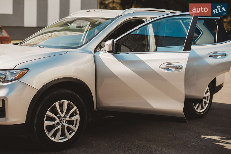 Позашляховик / Кросовер Nissan Rogue 2018 в Новояворівську фото 25 Позашляховик / Кросовер Nissan Rogue 2018 в Новояворівську