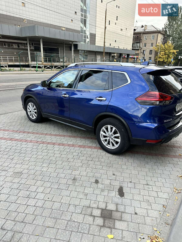 Внедорожник / Кроссовер Nissan Rogue 2017 в Запорожье фото 2 Внедорожник / Кроссовер Nissan Rogue 2017 в Запорожье