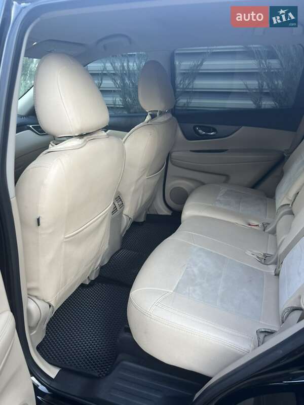 Внедорожник / Кроссовер Nissan Rogue 2016 в Одессе