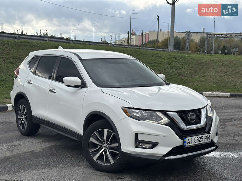 Внедорожник / Кроссовер Nissan Rogue 2018 в Киеве