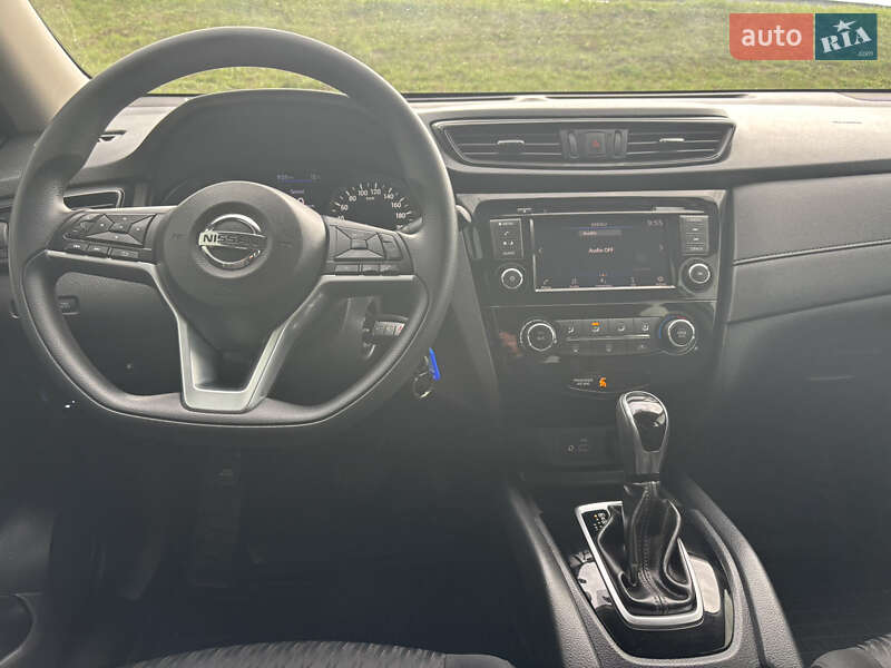 Внедорожник / Кроссовер Nissan Rogue 2018 в Киеве