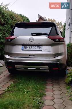 Позашляховик / Кросовер Nissan Rogue 2024 в 