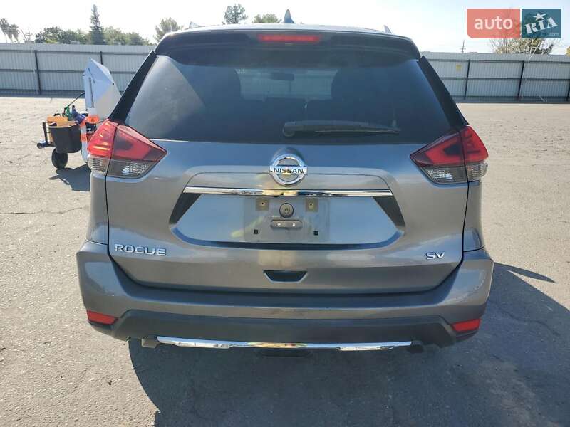 Внедорожник / Кроссовер Nissan Rogue 2016 в Днепре