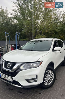 Внедорожник / Кроссовер Nissan Rogue 2017 в Днепре