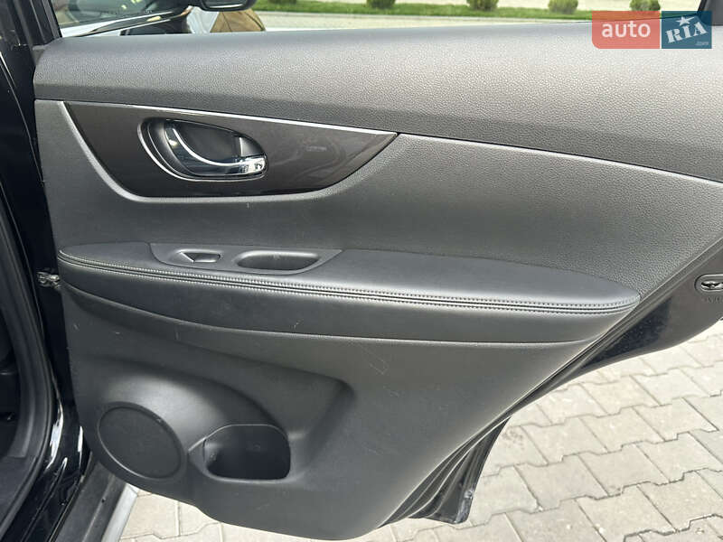 Позашляховик / Кросовер Nissan Rogue 2018 в Ізмаїлі