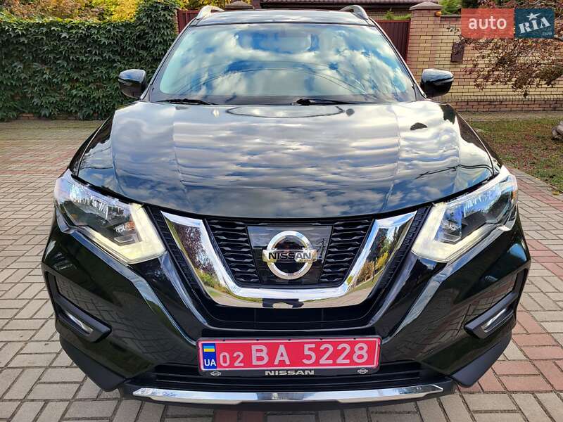 Позашляховик / Кросовер Nissan Rogue 2018 в Запоріжжі