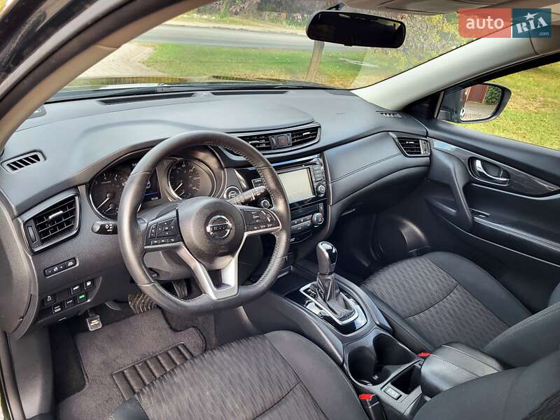 Позашляховик / Кросовер Nissan Rogue 2018 в Запоріжжі