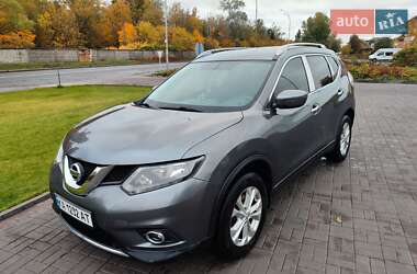 Внедорожник / Кроссовер Nissan Rogue 2015 в Киеве