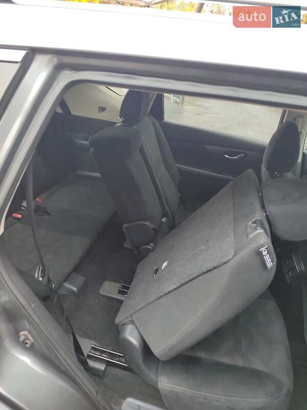 Позашляховик / Кросовер Nissan Rogue 2015 в Києві