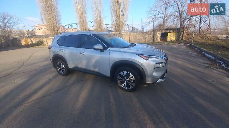 Внедорожник / Кроссовер Nissan Rogue 2021 в Запорожье