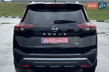 Внедорожник / Кроссовер Nissan Rogue 2023 в 