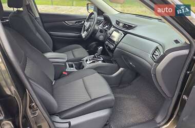Внедорожник / Кроссовер Nissan Rogue 2017 в 