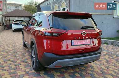 Внедорожник / Кроссовер Nissan Rogue 2021 в 
