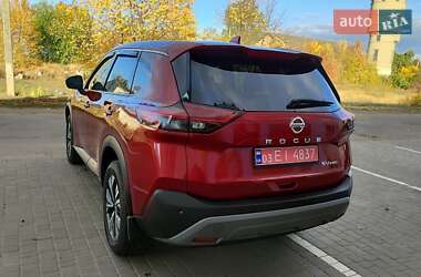 Внедорожник / Кроссовер Nissan Rogue 2021 в 