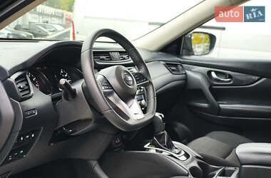 Внедорожник / Кроссовер Nissan Rogue 2020 в 