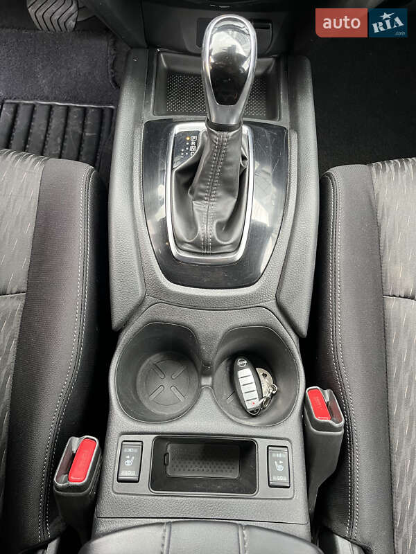 Внедорожник / Кроссовер Nissan Rogue 2019 в Львове