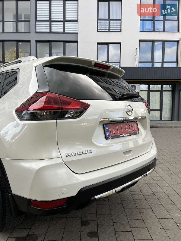 Внедорожник / Кроссовер Nissan Rogue 2019 в Львове