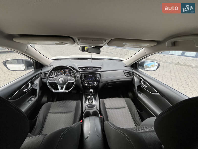 Внедорожник / Кроссовер Nissan Rogue 2019 в Львове