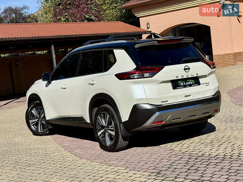 Внедорожник / Кроссовер Nissan Rogue 2021 в Мукачево