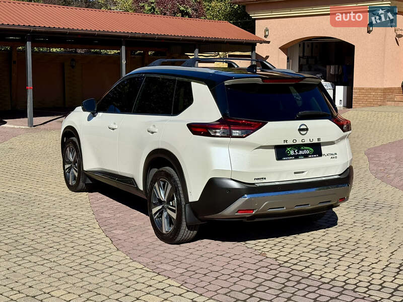 Внедорожник / Кроссовер Nissan Rogue 2021 в Мукачево