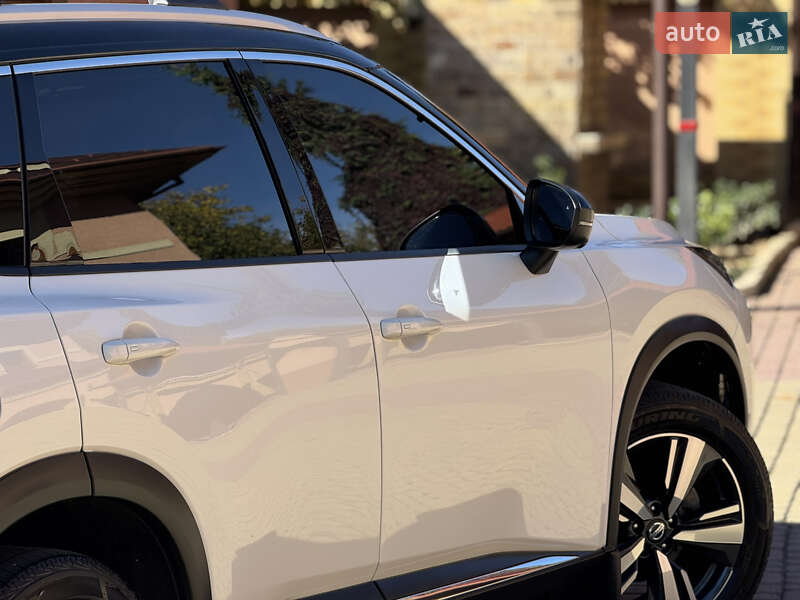 Внедорожник / Кроссовер Nissan Rogue 2021 в Мукачево