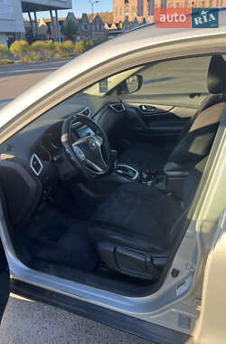 Внедорожник / Кроссовер Nissan Rogue 2015 в Киеве