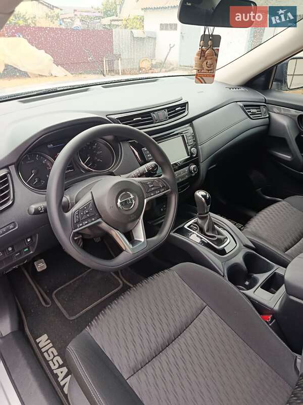 Позашляховик / Кросовер Nissan Rogue 2018 в Києві