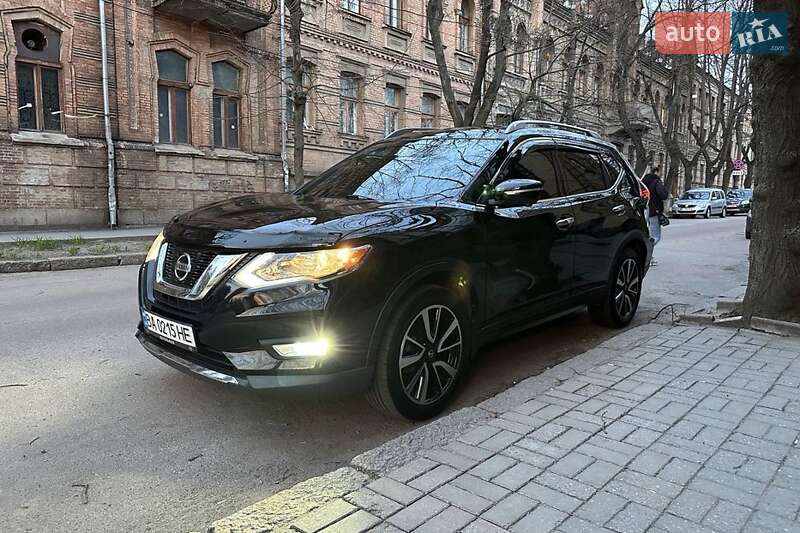 Внедорожник / Кроссовер Nissan Rogue 2018 в Александрие