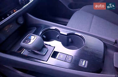 Внедорожник / Кроссовер Nissan Rogue 2020 в 