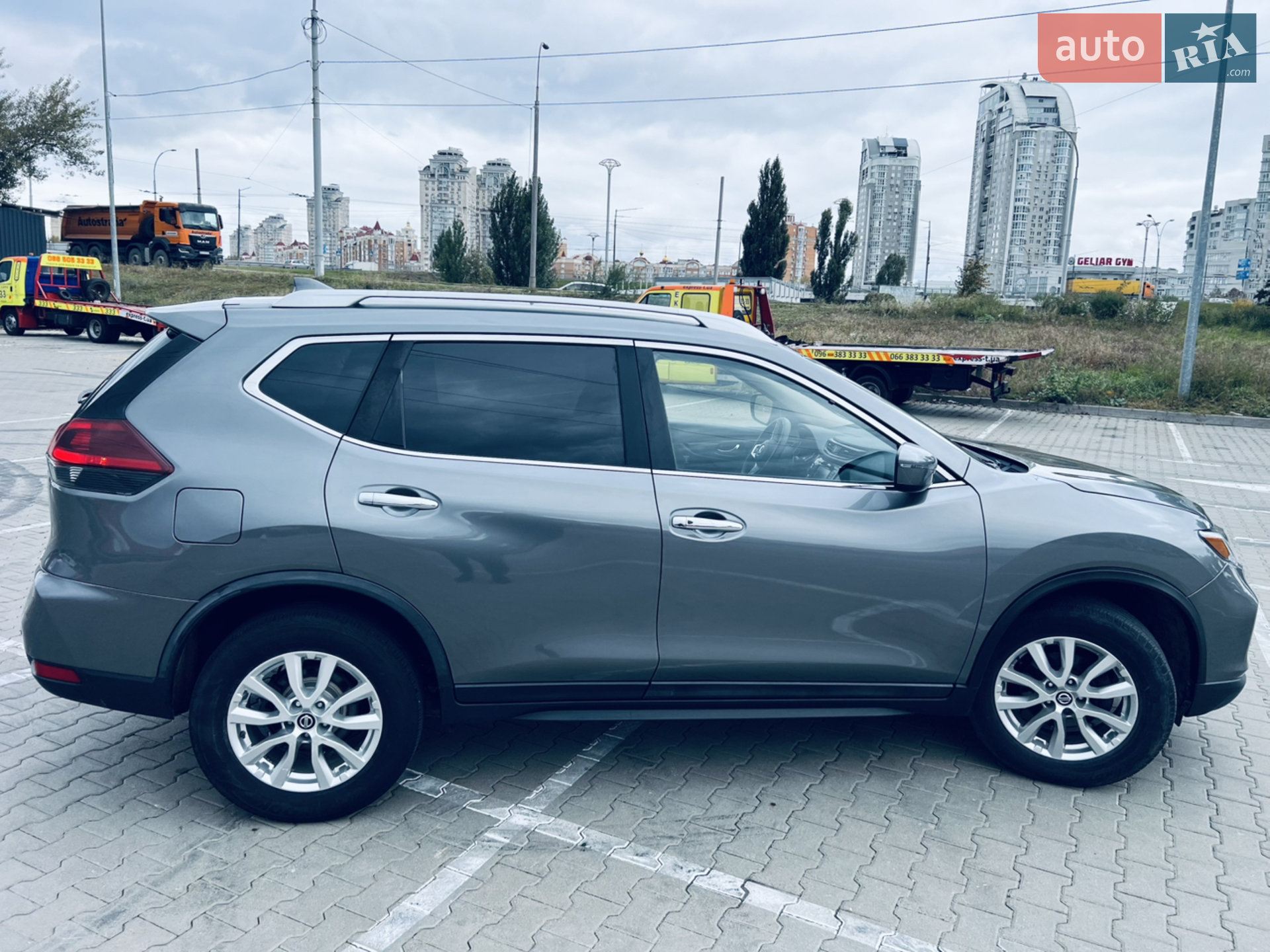 2019 Nissan Rogue - мініатюра 15