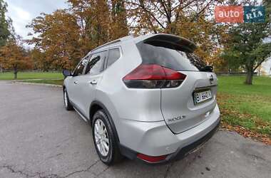 Внедорожник / Кроссовер Nissan Rogue 2019 в 