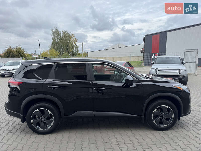 Внедорожник / Кроссовер Nissan Rogue 2024 в Луцке