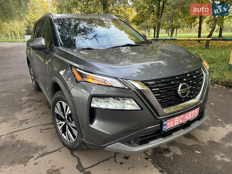 Внедорожник / Кроссовер Nissan Rogue 2021 в 