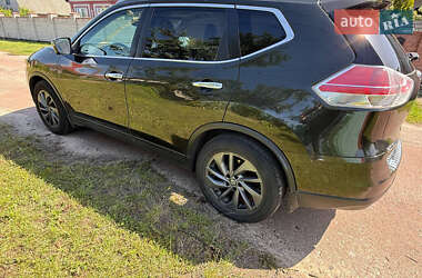 Внедорожник / Кроссовер Nissan Rogue 2016 в 