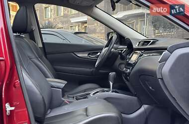 Внедорожник / Кроссовер Nissan Rogue 2014 в 