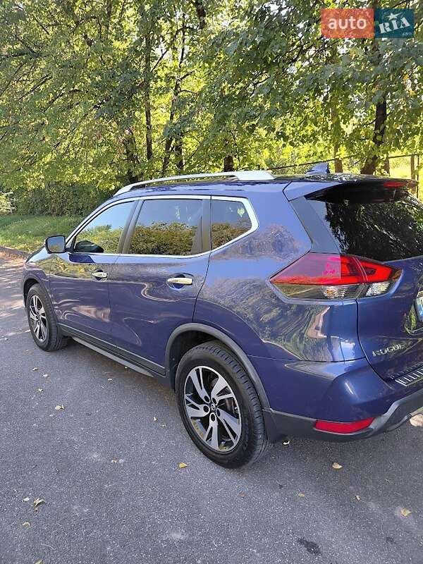 Внедорожник / Кроссовер Nissan Rogue 2018 в Киеве