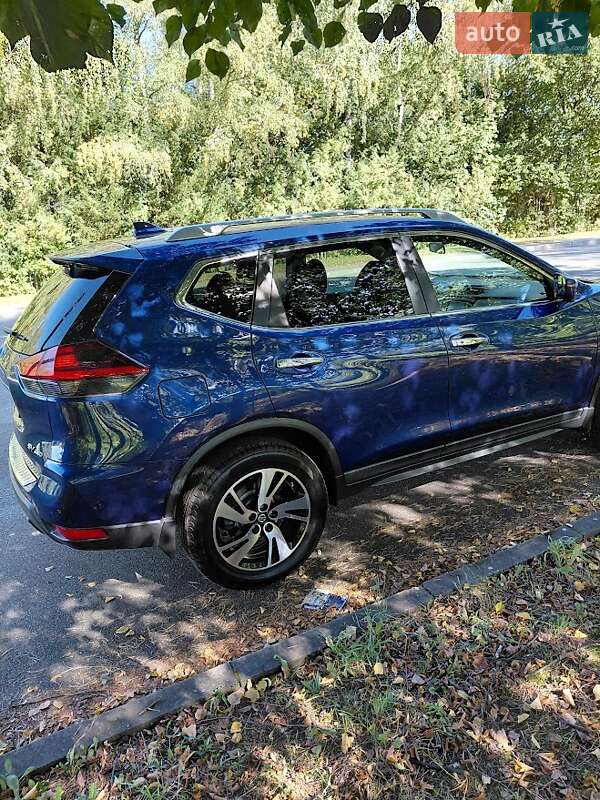 Внедорожник / Кроссовер Nissan Rogue 2018 в Киеве