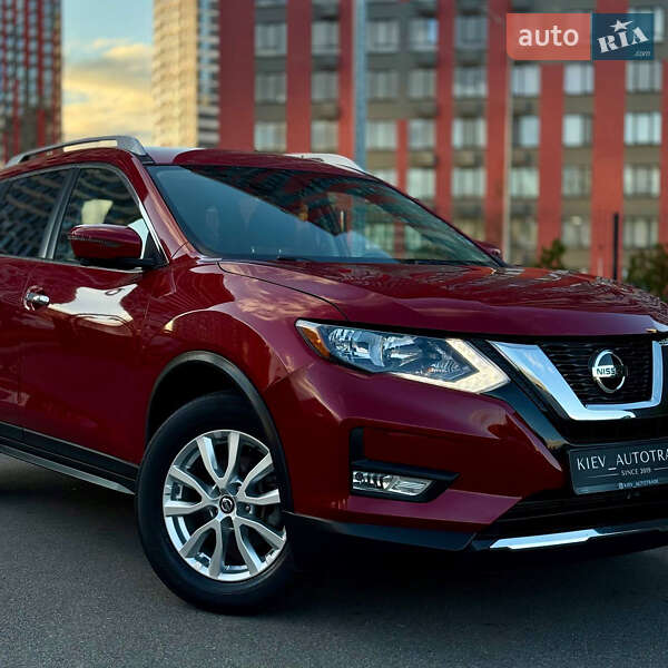 Позашляховик / Кросовер Nissan Rogue 2016 в Києві фото 13 Позашляховик / Кросовер Nissan Rogue 2016 в Києві