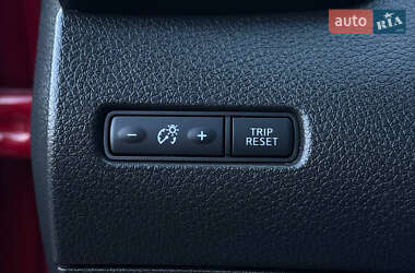 Внедорожник / Кроссовер Nissan Rogue 2016 в 