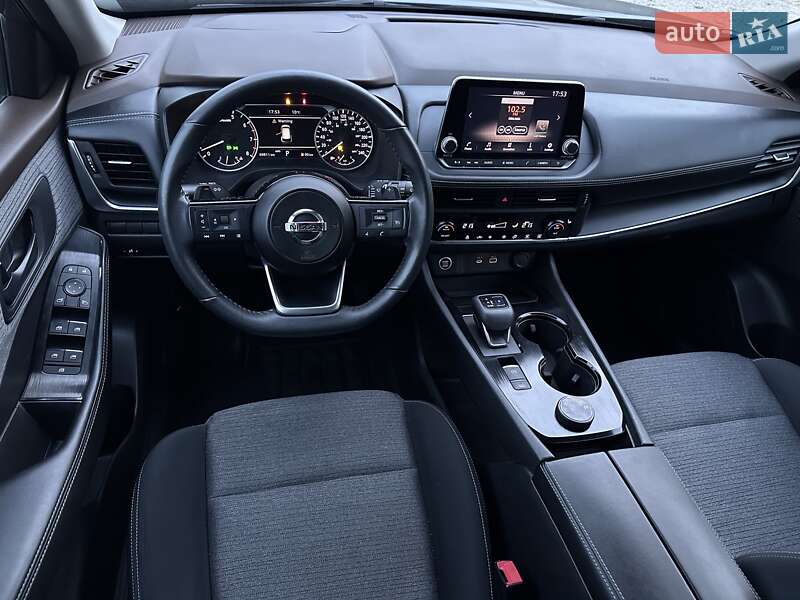 Внедорожник / Кроссовер Nissan Rogue 2021 в Днепре