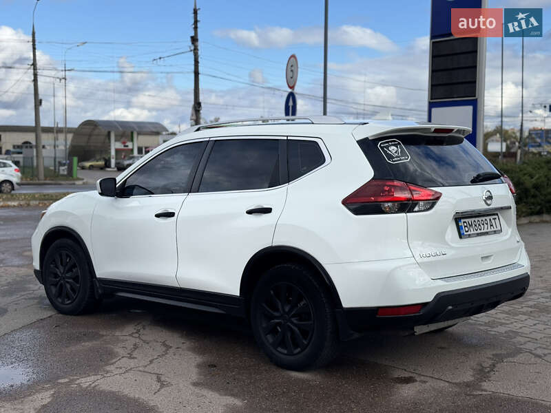 Внедорожник / Кроссовер Nissan Rogue 2018 в Сумах