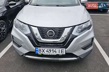 Внедорожник / Кроссовер Nissan Rogue 2018 в Хмельницком