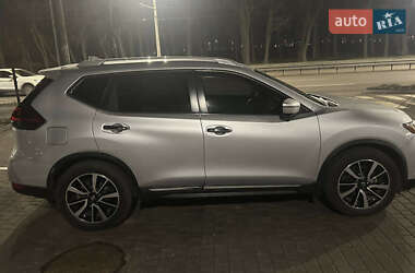 Внедорожник / Кроссовер Nissan Rogue 2019 в 