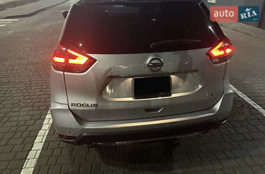 Внедорожник / Кроссовер Nissan Rogue 2019 в 