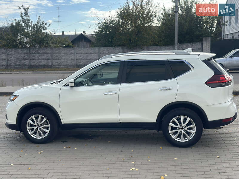 Внедорожник / Кроссовер Nissan Rogue 2019 в Житомире